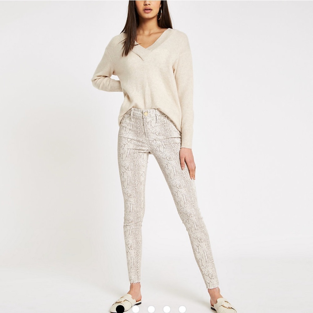 River Island cream Molly snake print jegging